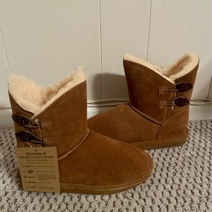 NWT BearPaw Rosaline Youth Boots, Hickory  Color, Size 3